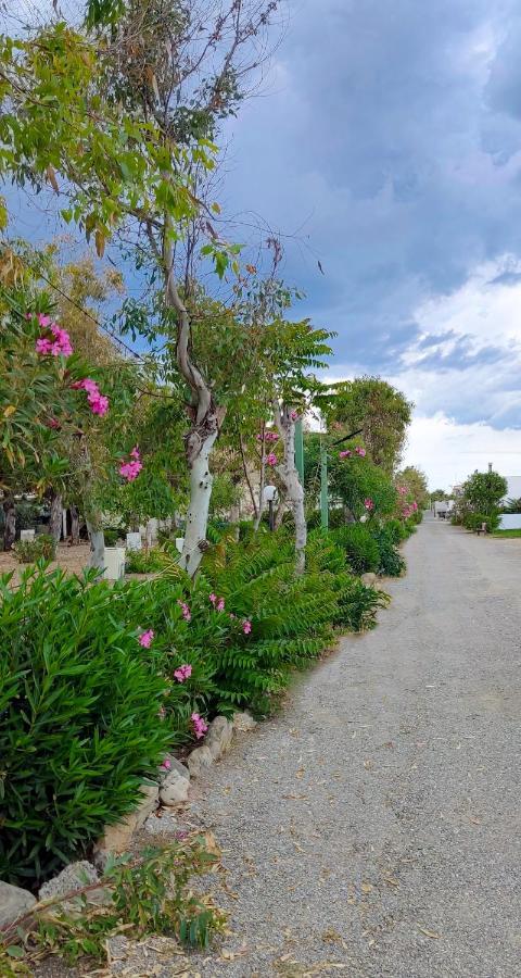 Camping Village Torrenova Ciro Marina Exterior photo