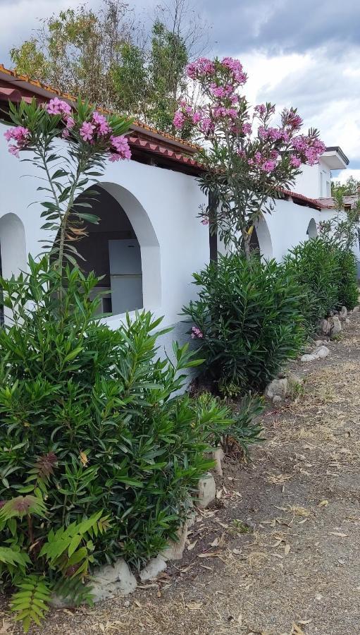 Camping Village Torrenova Ciro Marina Exterior photo