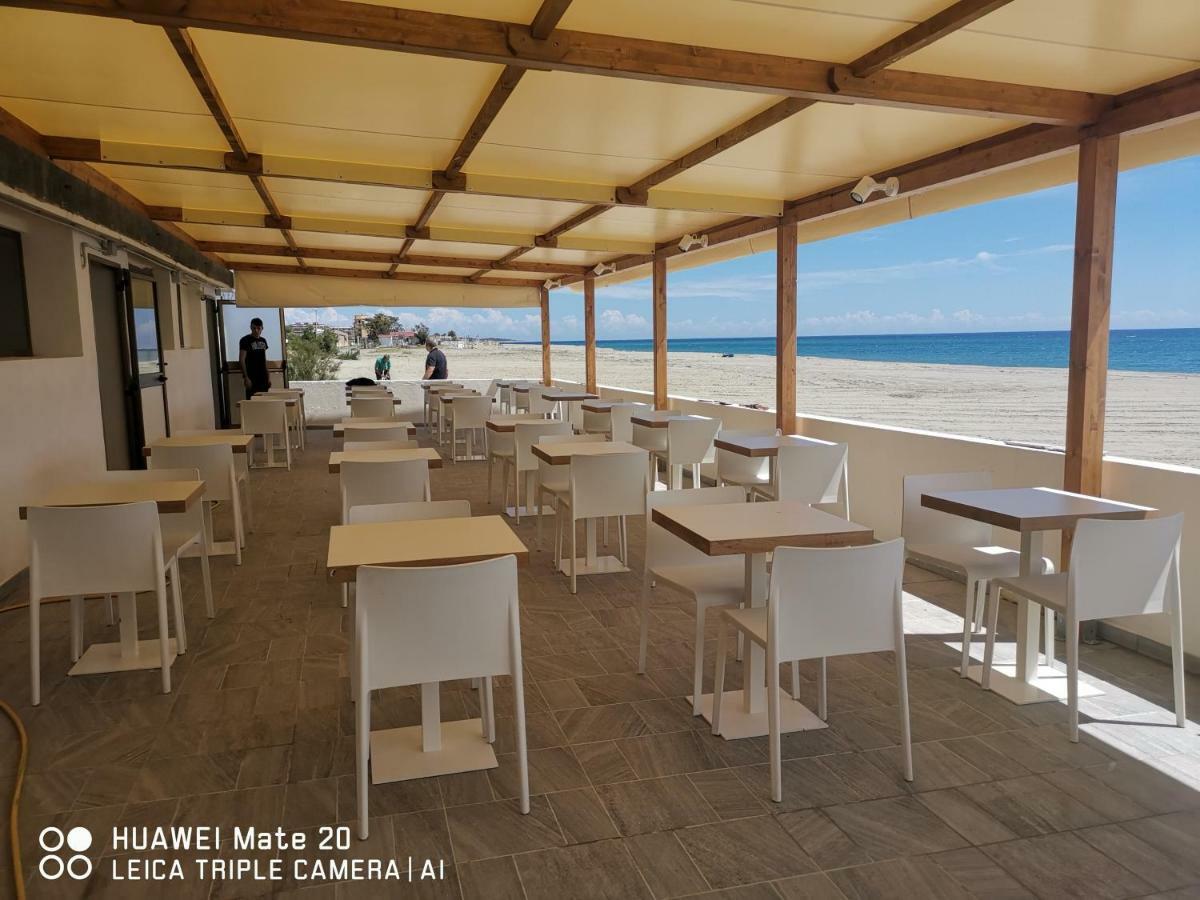 Camping Village Torrenova Ciro Marina Exterior photo